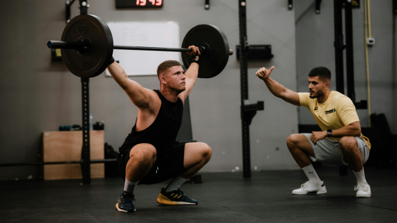 Força, saúde e comunidade: na visão de Gustavo Luíz Guilherme Pinto, o crossfit cresce como um movimento transformador.